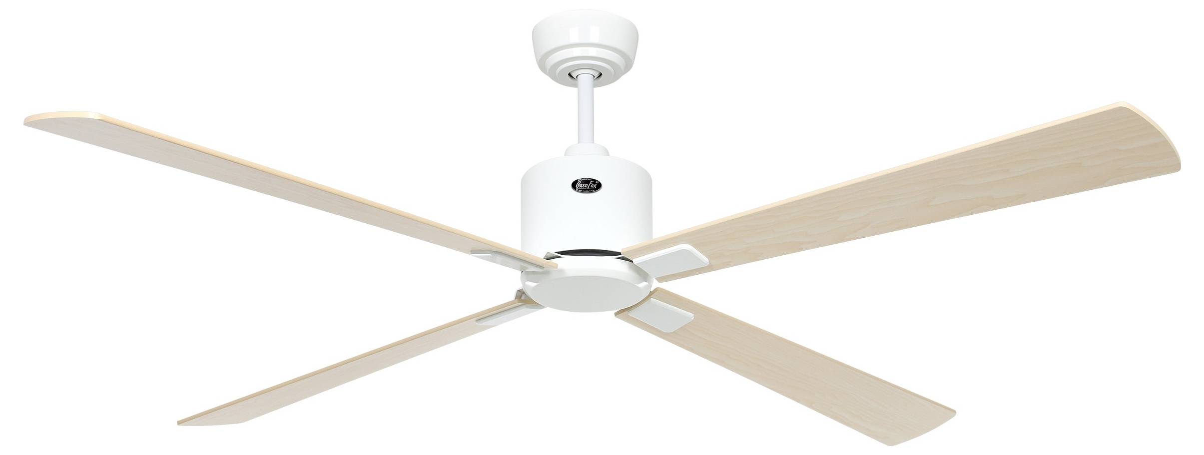 Ein weißer Deckenventilator mit vier hellholzfarbenen Flügeln vor einem schlichten Hintergrund.