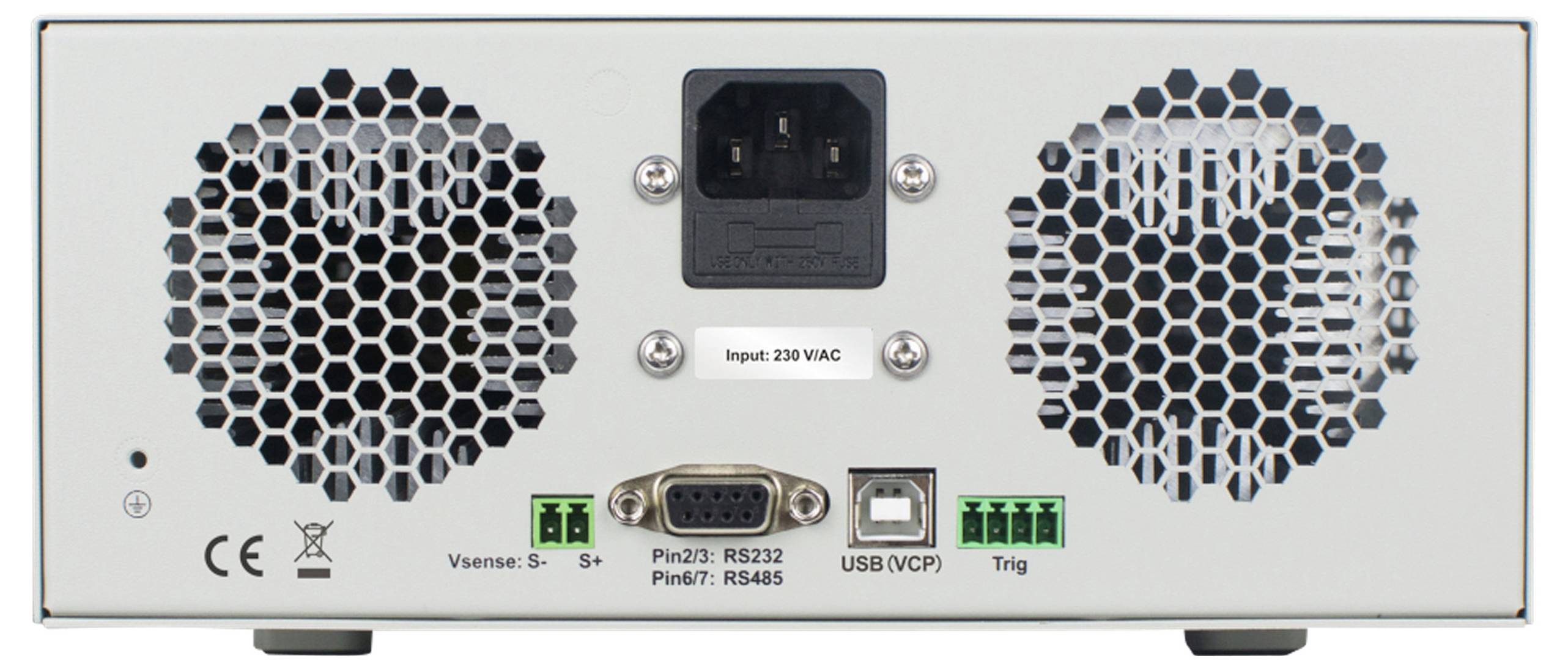 Rückansicht eines Netzteilgeräts mit zwei großen Lüftern, einer IEC-Netzsteckdose mit der Beschriftung 