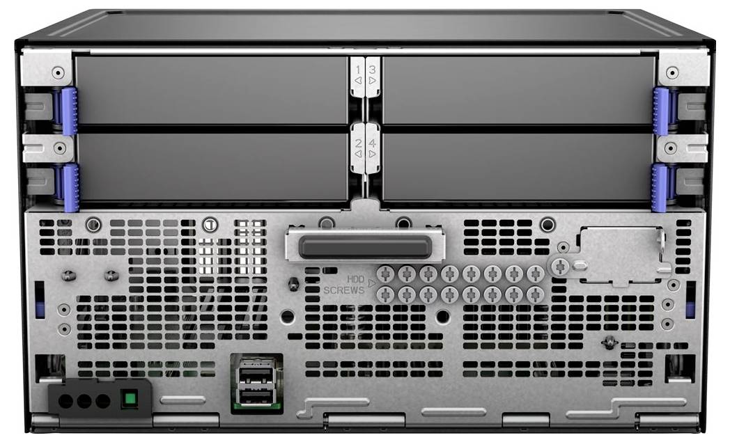 Das Bild zeigt die Rückansicht eines Computerservers mit mehreren Einschüben für Festplatten, Netzwerkanschlüssen und Lüftungsgittern.