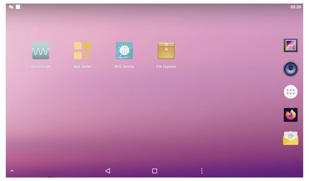 Ein Desktop-Bildschirm mit einem rosa Hintergrund, auf dem Icons für ‚DataWrapper', ‚App Center', ‚Web Service' und ‚Datei-Explorer' zu sehen sind. Die angezeigte Zeit ist 03:20.