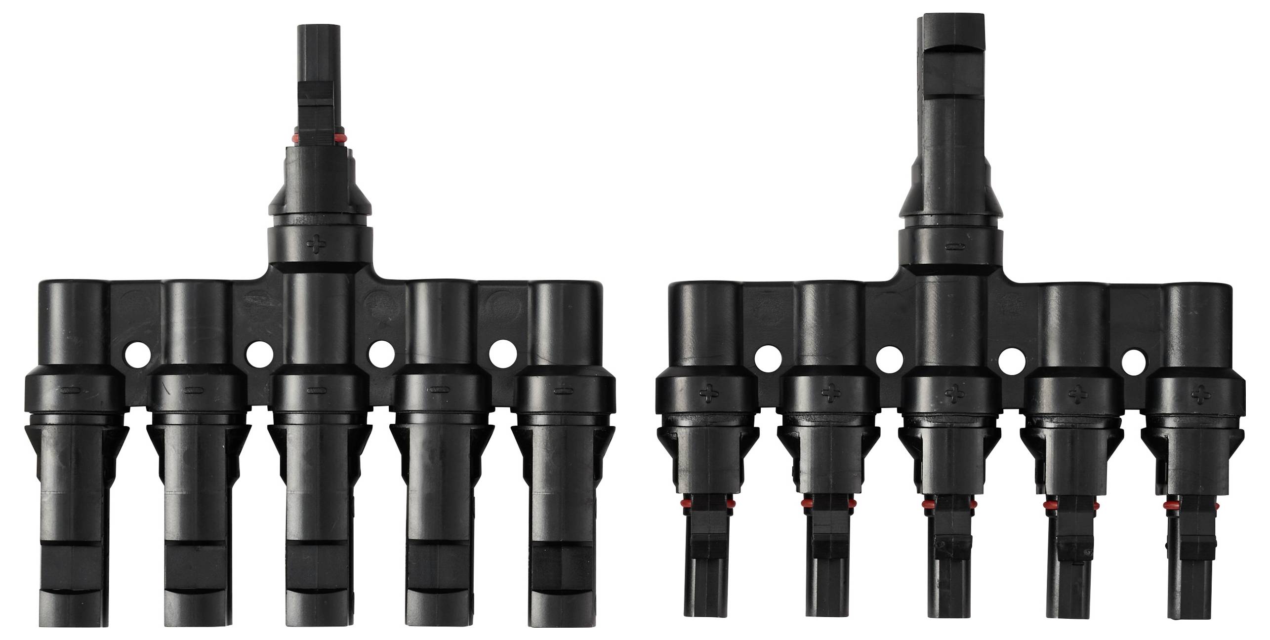 Zwei schwarze Mehrfach-Elektroverbinder mit mehreren Eingabe-/Ausgabepunkten, die für parallele Verbindungen in photovoltaischen Systemen verwendet werden.