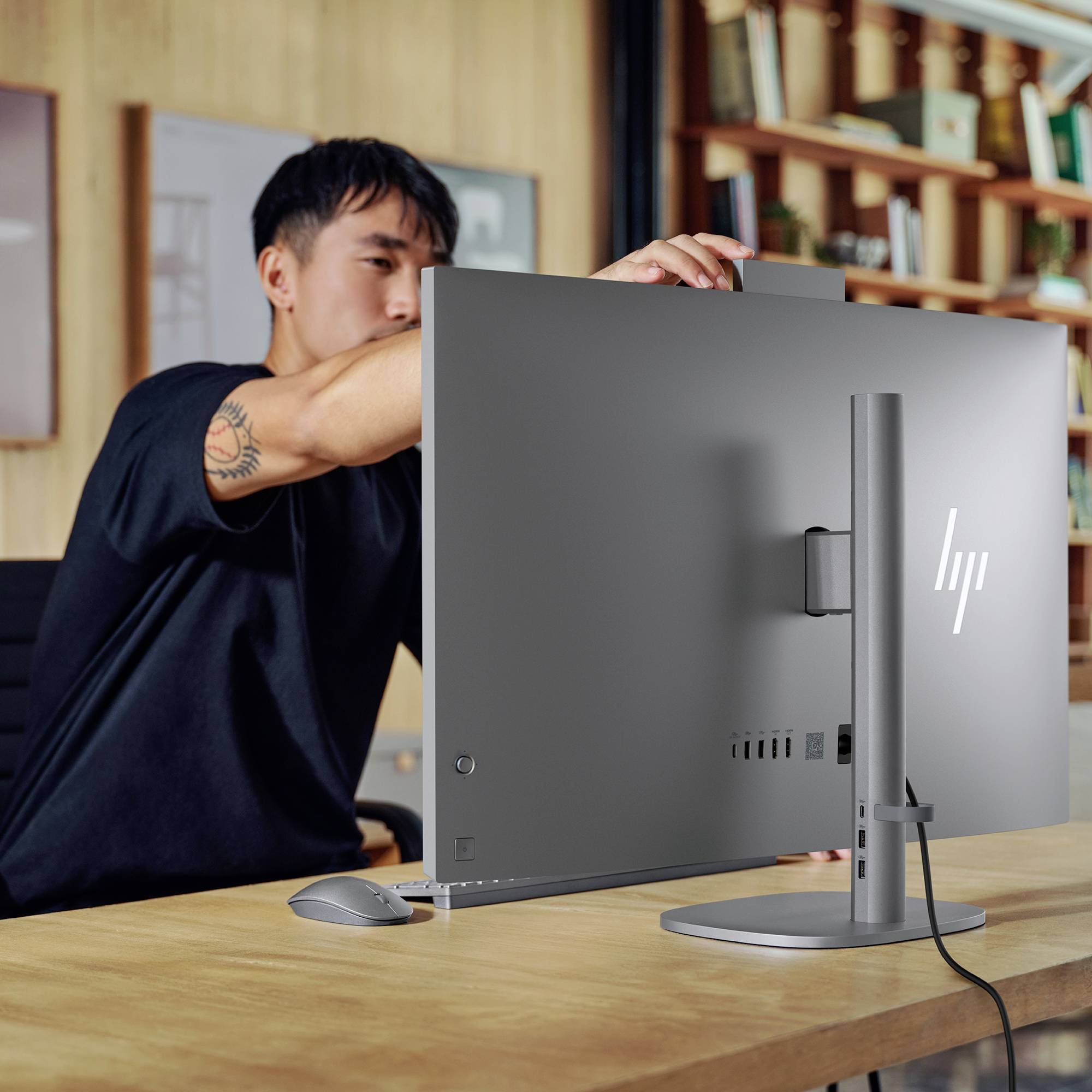 HP All-in-One PC 27-cr2255ng Shell White (P) 68.6cm (27 Zoll) Full HD Intel® Core™ Ultra 5 225U 4.8GHz 16GB RAM 512GB SSD Intel