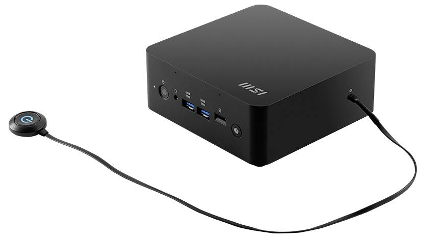 Ein schwarzes Mini-PC-Gerät mit verschiedenen Anschlüssen an der Vorderseite, einschließlich USB- und HDMI-Ports, und einem angeschlossenen Netzschalter an einem Kabel.