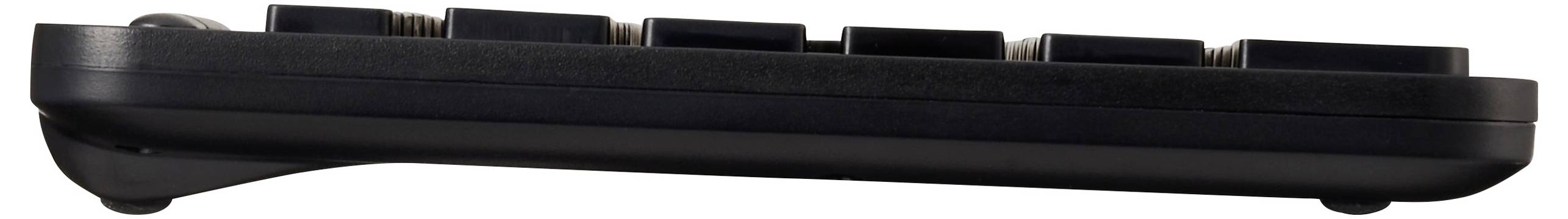 Eine Seitenansicht einer schwarzen mechanischen Tastatur, die Tastaturprofile und eine geneigte Tastaturgestaltung zeigt.