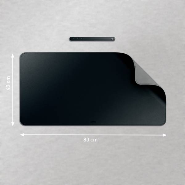 Schwarzes Mousepad mit Abmessungen: 80 cm Breite, 40 cm Höhe.