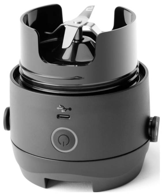 Tragbare schwarze Blenderbasis mit Einschalttaste und USB-Anschluss, mit offenem Deckel und freiliegenden Klingen zum Mixen.