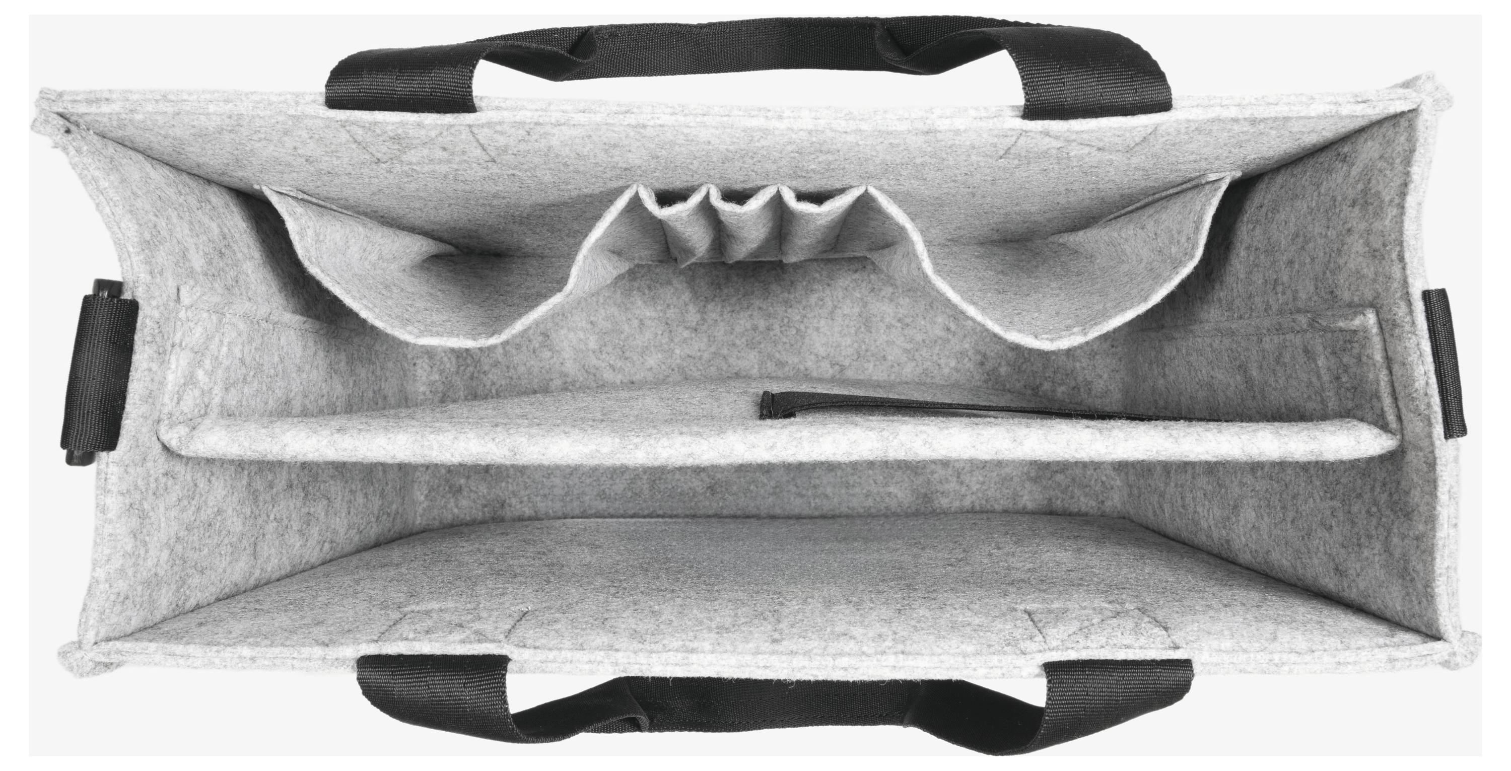 Draufsicht einer offenen grauen Filztasche mit mehreren Fächern und schwarzen Griffen, entwickelt zum Organisieren von Gegenständen.