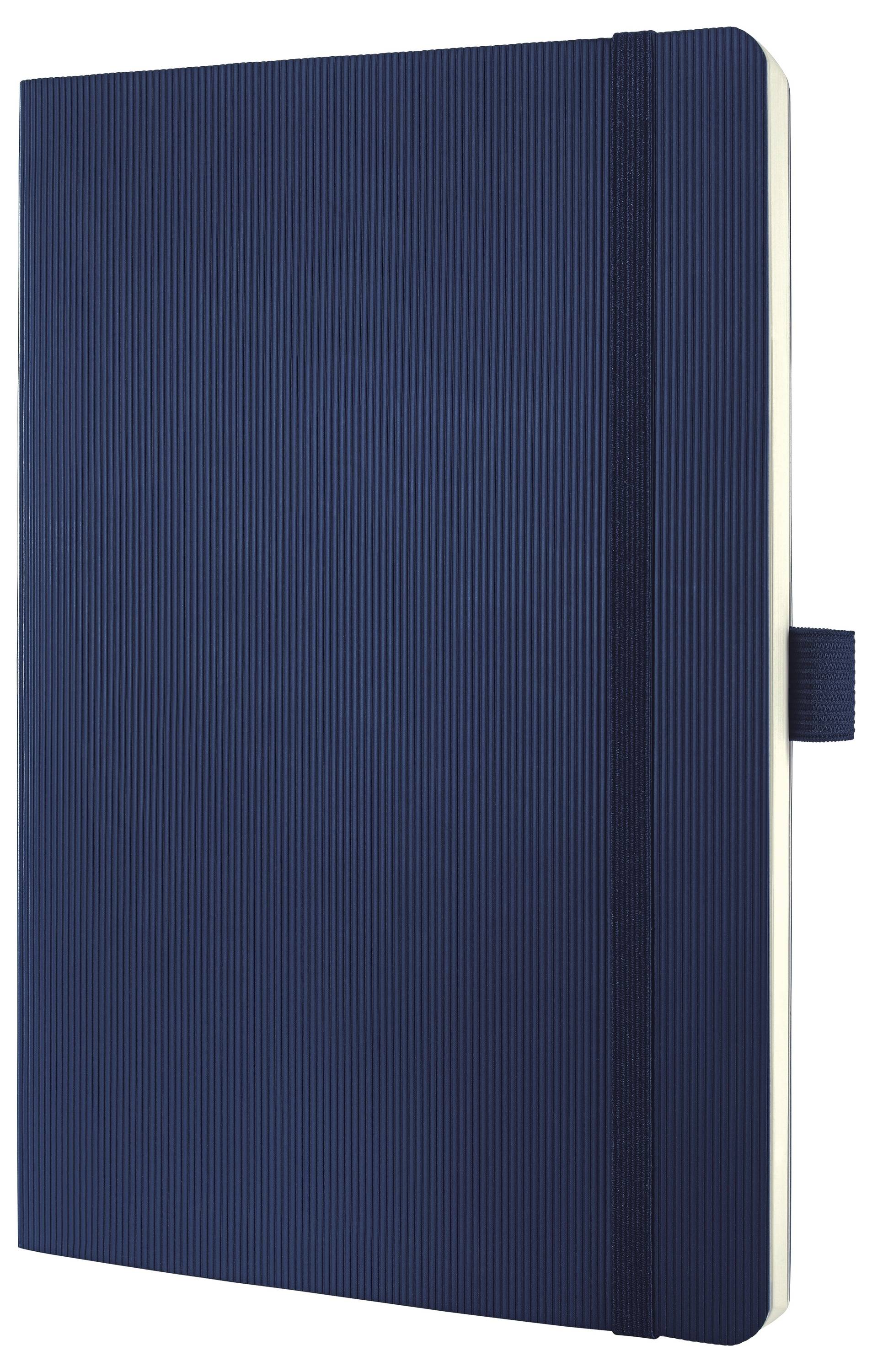Ein geschlossenes, vertikales blaues Notizbuch mit strukturierter Oberfläche und einem Gummizug auf der rechten Seite.