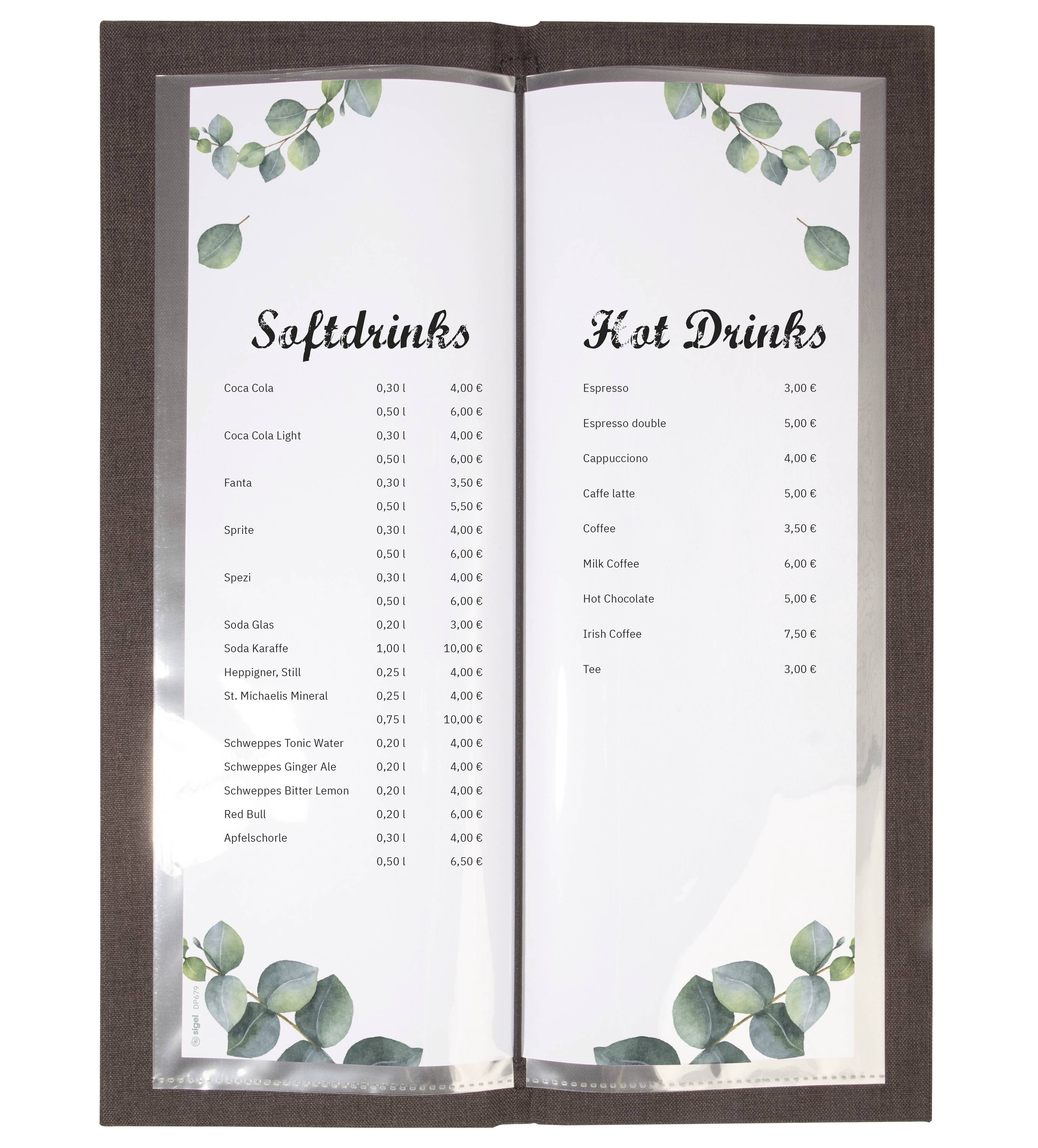 Eine Speisekarte mit Softdrinks und heißen Getränken und deren Preisen, an den Rändern mit Eukalyptusblättern dekoriert.
