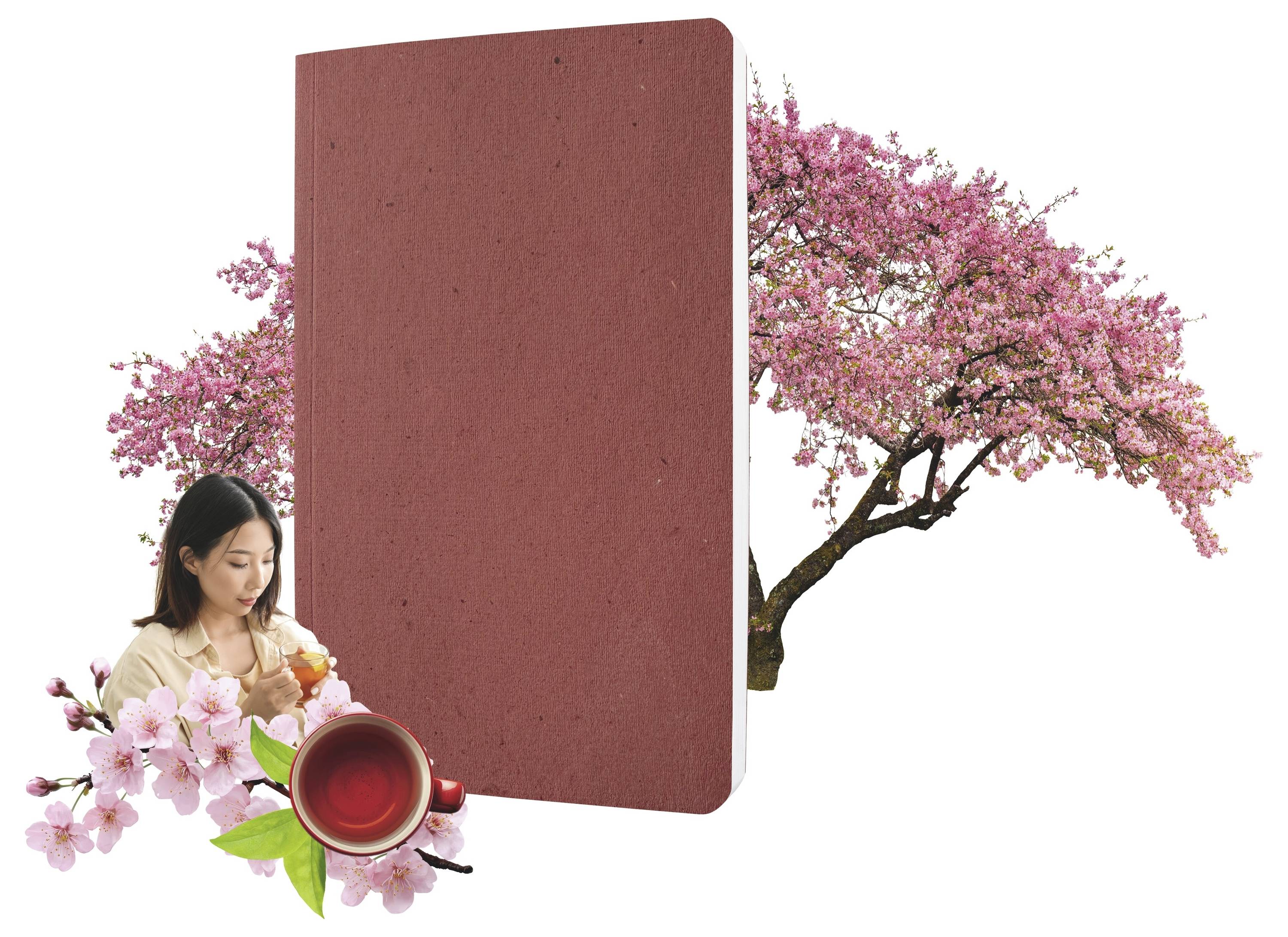 Eine Frau bewundert ein großes rotes Buch mit rosafarbenen Blüten und einem blühenden Baum, was auf eine Frühlings-Lese- oder Schönheitsproduktwerbung hindeutet.