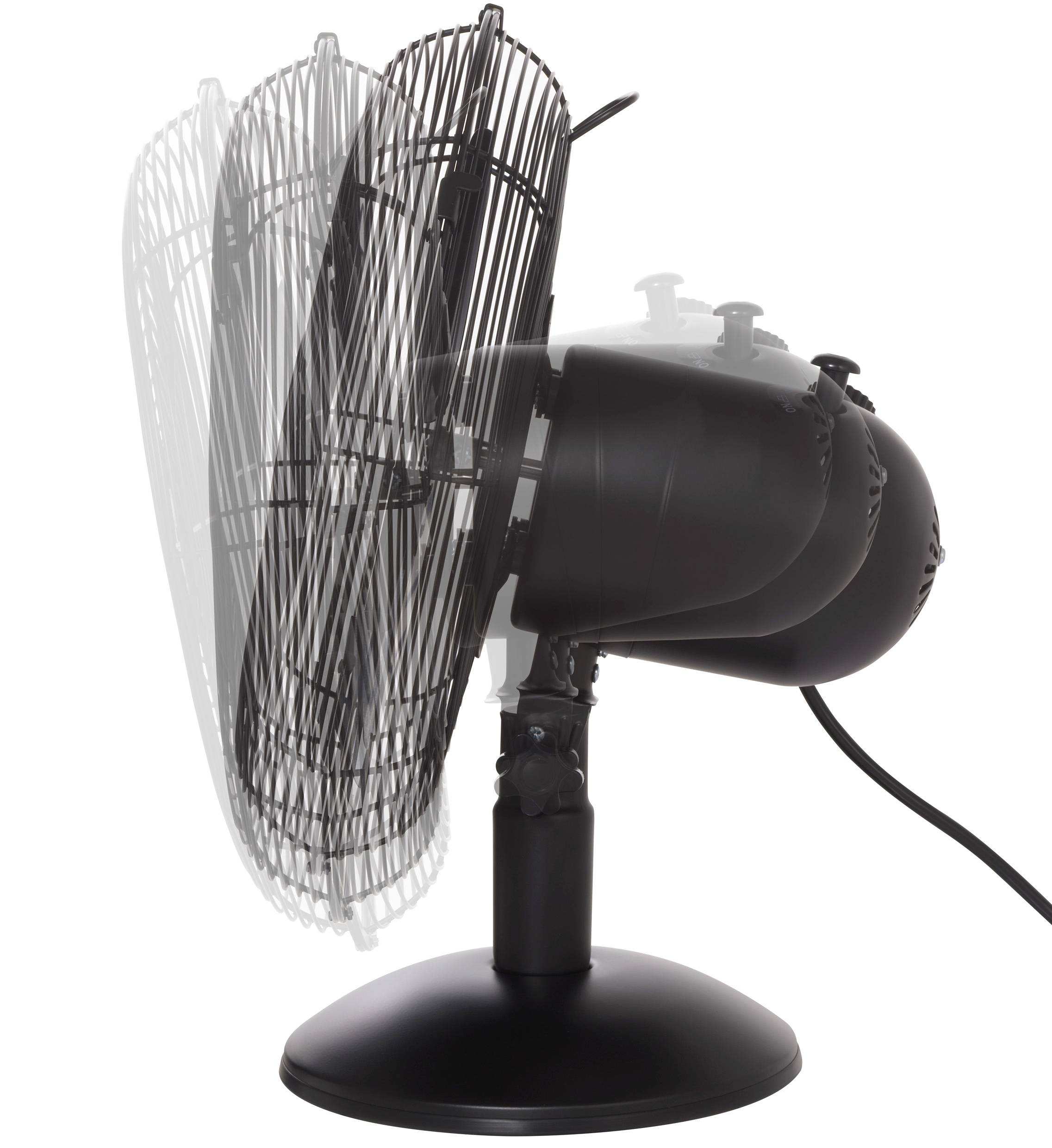 Ein schwarzer oszillierender Tischventilator, von der Seite gezeigt, wobei die Bewegung durch verwischte Umrisse des Ventilatorenkopfes in verschiedenen Positionen angedeutet wird.
