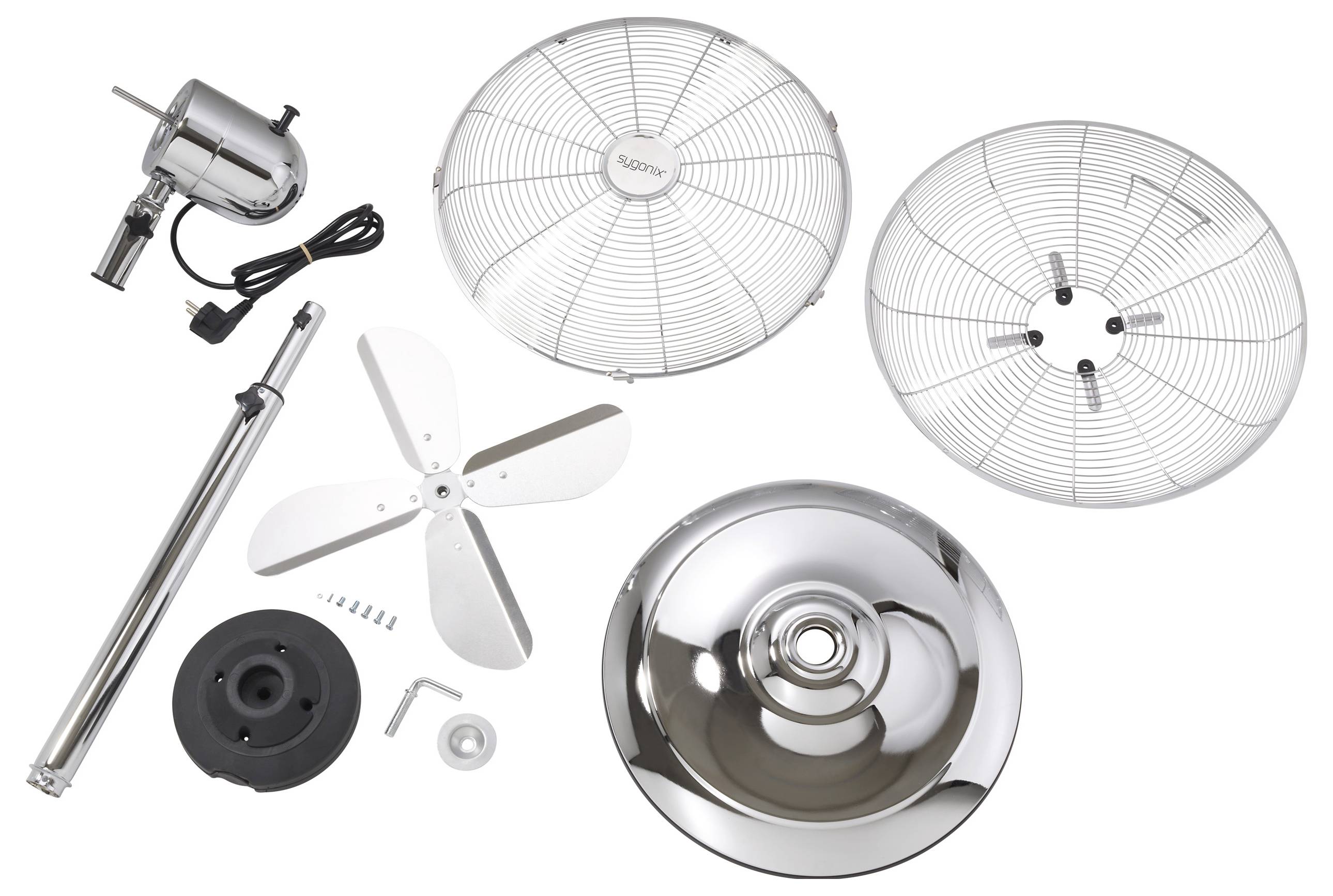 Teile eines Deckenventilators ausgelegt, einschließlich eines Motors, zwei Schutzgitter, drei Ventilatorflügel, einer Verbindungsstange, einer Deckenabdeckung, Befestigungsmaterial und Verkabelung.