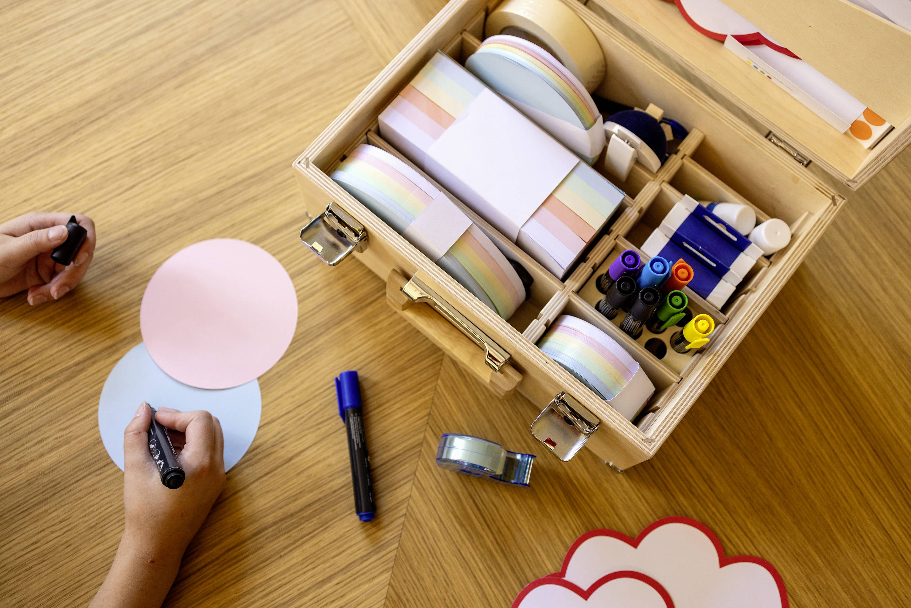 Magnetoplan Wood Series Moderationskoffer Birke, Metall Anzahl Teile: 2400 360mm x 270mm x 183mm Birke