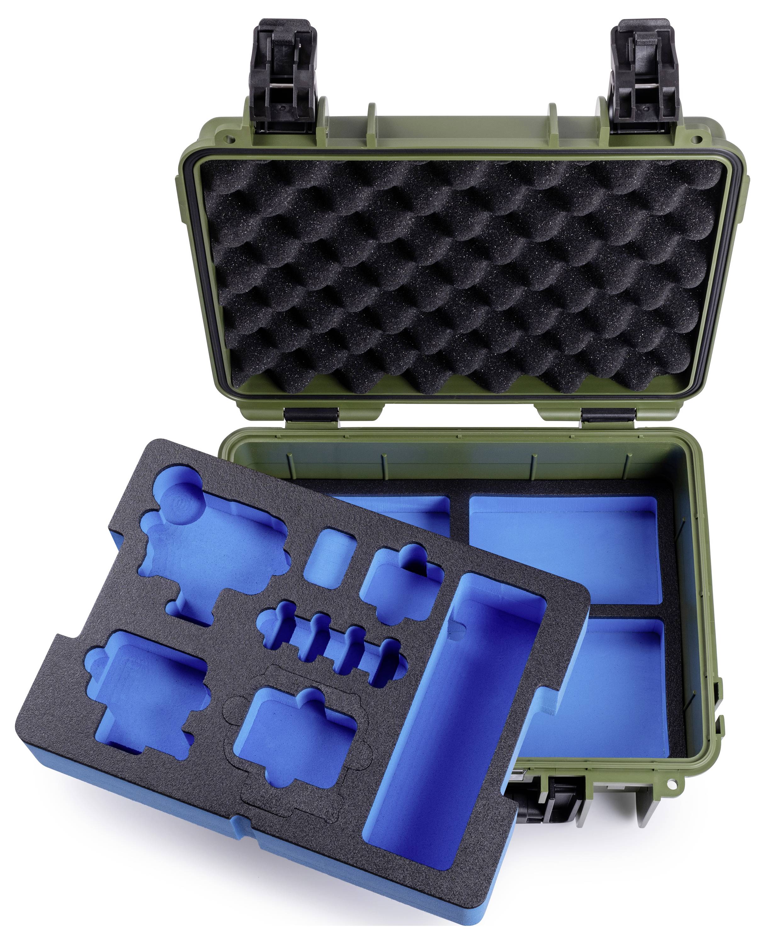 Ein offener grüner Koffer mit schwarzer Schaumstoffpolsterung und einem herausnehmbaren blauen Schaumstoffeinsatz, der entwickelt wurde, um verschiedenartig geformte Objekte sicher zu fixieren.