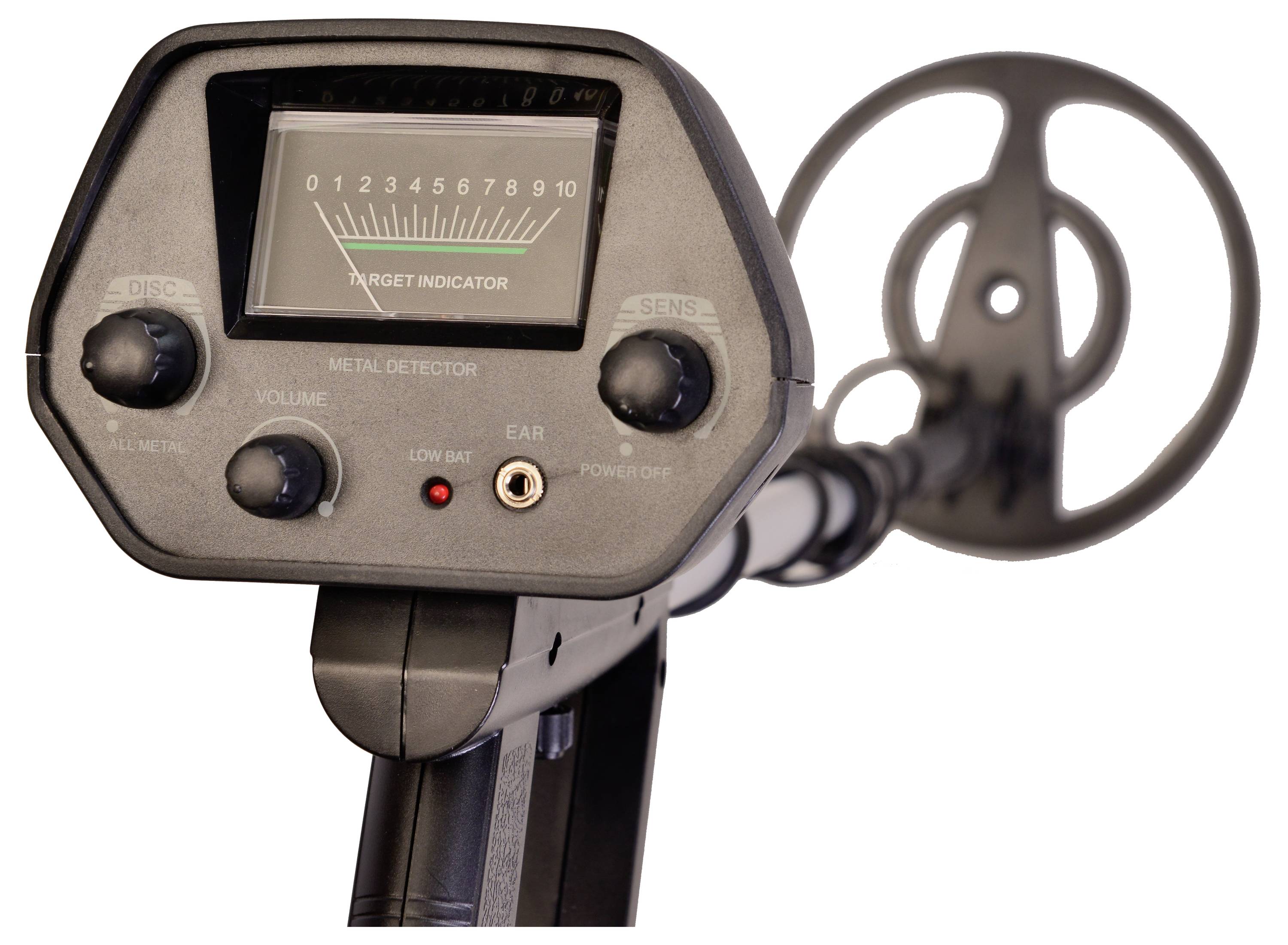 Ein Metallsuchgerät mit Blick auf das Bedienfeld, einschließlich eines Zielanzeigeschirms, der die Zahlen 1 bis 10 anzeigt, und Einstellungsreglern.