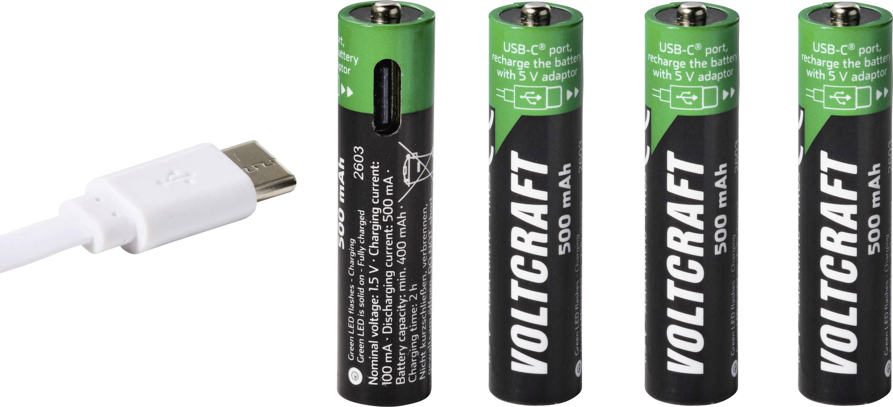 Weißes USB-C-Kabel neben mehreren wiederaufladbaren Volticraft AA-Batterien mit der Bezeichnung 500 mAh, das Ladekompatibilität zeigt.