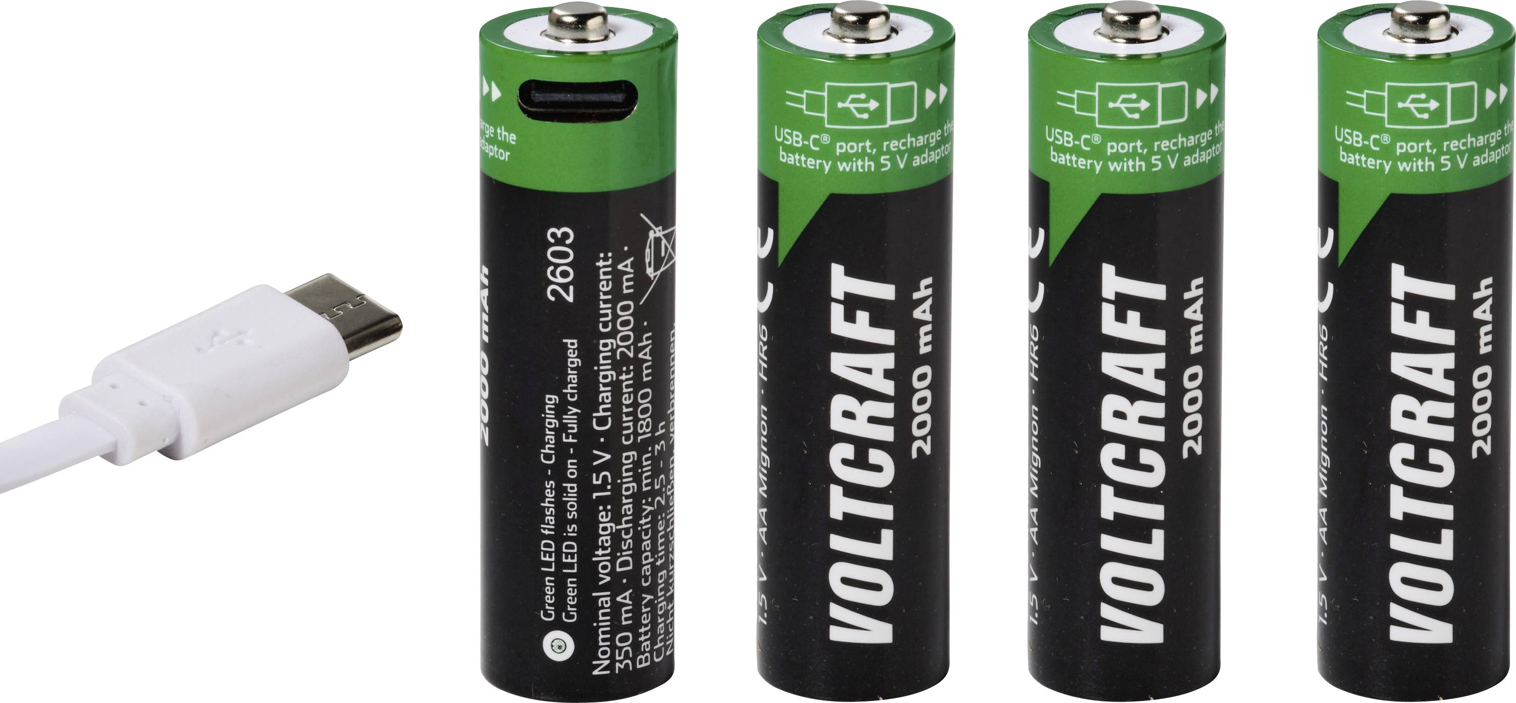 USB-Ladekabel neben vier grün-schwarzen VOLTCRAFT 2600-mAh-Akkus vom Typ AA.