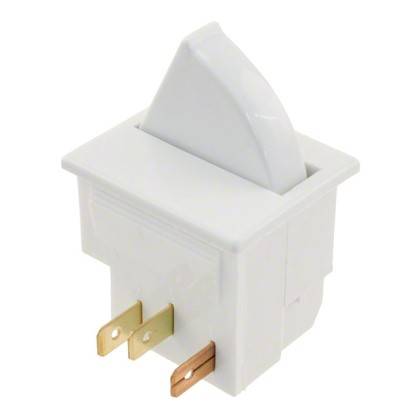 Weißer Wippschalter mit drei Metallzacken, entwickelt für elektrische Geräte.