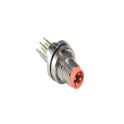 Ein kreisförmiger Metallverbinder mit einem roten Frontring und fünf sichtbaren Pins, der für elektronische oder Kommunikationsgeräte verwendet wird.