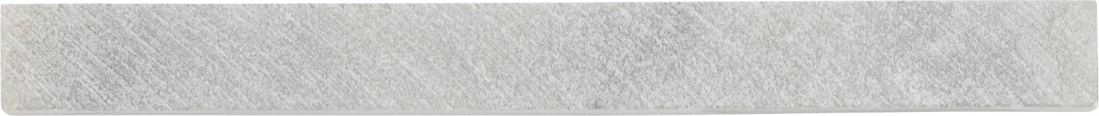 Ein Streifen strukturierter, undurchsichtiger Klebeband mit gräulicher Färbung, der typischerweise zum Versiegeln oder Beschriften verwendet wird.