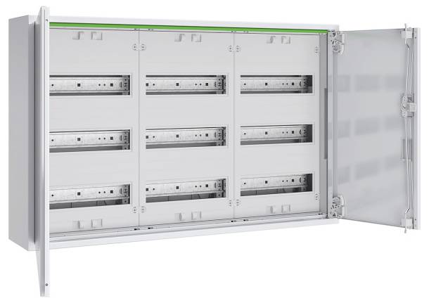 Eine offene elektrische Schalttafel mit mehreren Reihen und Spalten für Sicherungsautomaten, die leere Steckplätze und Verdrahtungskanäle zeigt.