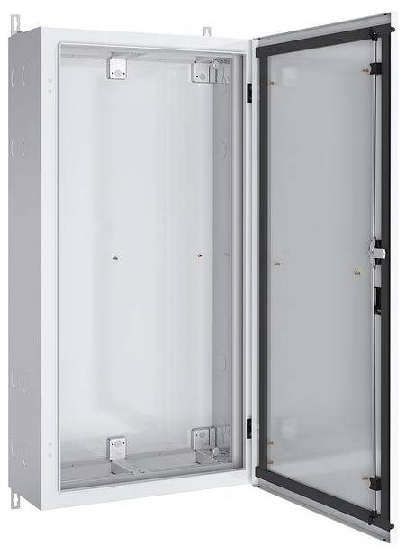 Eine offene, leere elektrische Gehäuse mit einer transparenten Tür, die ihr metallisches Inneres und die Montagebügel im Inneren offenbart.