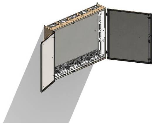 Ein Schrank mit mehreren Lüfterhalterungen auf der Oberseite und einer offenen Fronttür, die ein leeres Inneres und eine für elektronische Geräte konzipierte Struktur offenlegt.