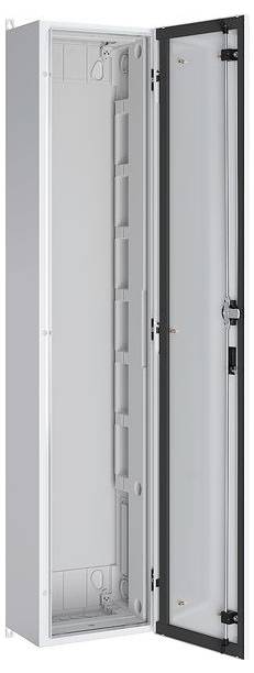 Hoher, offener Metallschrank mit einer Glastür mit schwarzem Rahmen, geeignet zur Aufbewahrung oder Präsentation von Gegenständen.