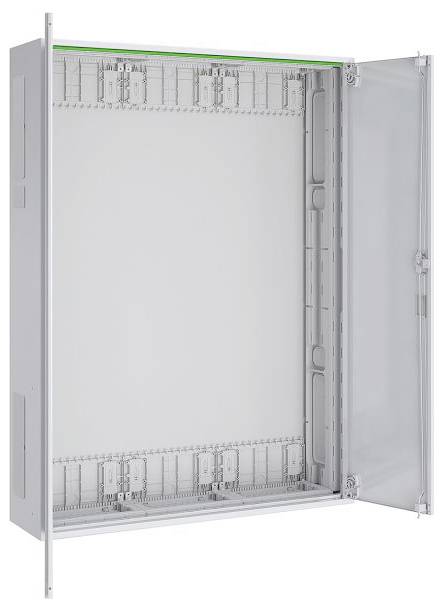 Ein offener, leerer Elektroschrank mit einer transparenten Tür und mehreren Reihen zur Installation von Schaltungskomponenten.