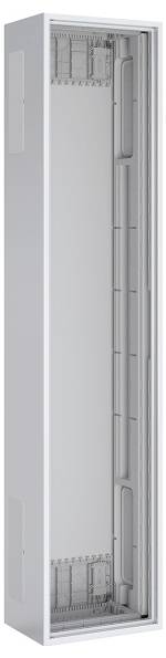 Hohe, leere rechteckige Metallgehäuse mit einer Vordertür, wahrscheinlich zum Unterbringen von elektrischen Komponenten oder Netzwerkausrüstung verwendet.