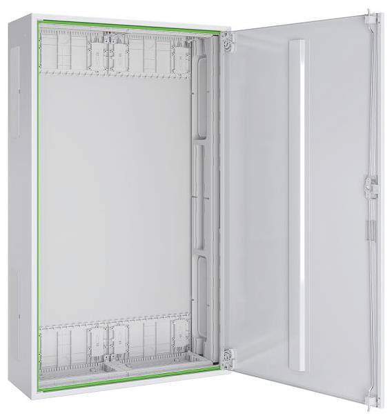 Ein offener Elektroschrank ohne Komponenten, der die innere Struktur und leere Einschübe für die Geräteinstallation zeigt.