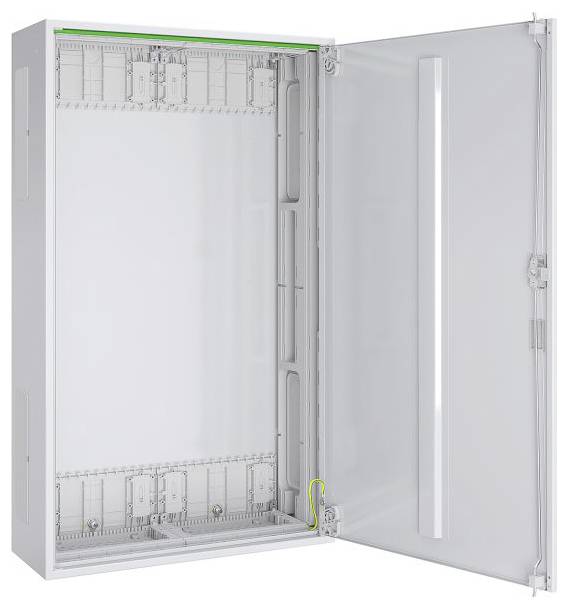Ein offener elektrischer Verteilerschrank mit einer transparenten Tür, der leere Fächer und einen Erdungsdraht im Inneren zeigt.