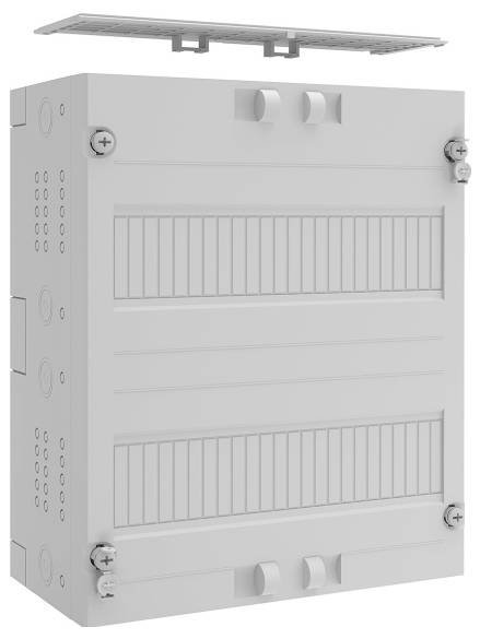 Eine graue elektrische Verteilerdose mit mehreren Schlitzen, Schrauben und einer offenen Deckelabdeckung oben, die für die Aufnahme von Sicherungen ausgelegt ist.