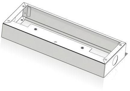 Eine rechteckige Metallgehäusebox mit Befestigungslöchern und Kabeleinführungspunkten, die zur Aufnahme von elektronischen Komponenten oder Verbindungen verwendet wird.