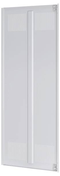 Eine hohe, rechteckige, weiße Metalltür mit vertikalen Lüftungsschlitzen und einem zentralen Griff. Verfügt über Scharniere an einer Seite.