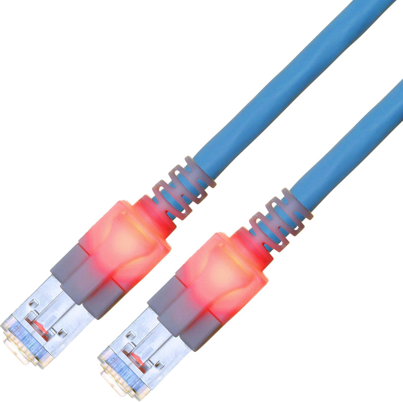 Zwei blaue Ethernet-Kabel mit leuchtend roten Anschlüssen, die eine aktive Datenübertragung oder Konnektivität anzeigen.