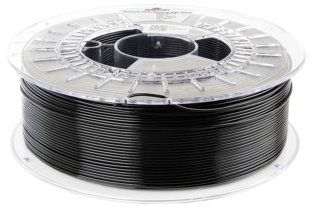 Eine Spule schwarzes 3D-Druckerfilament, sauber aufgewickelt in einem transparenten Kunststoffgehäuse, bereit für Einsatz bei 3D-Druckprojekten.