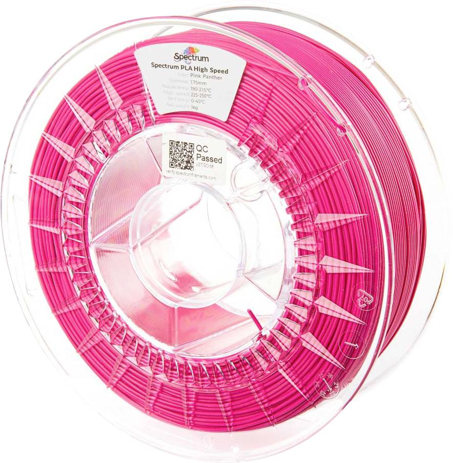 Eine Spule mit pinkfarbenem 3D-Druckerfilament, beschriftet mit 'Spectrum PLA High Speed', auf deren Etikett ein QR-Code und die Markierung 'QC Passed' zu sehen sind.