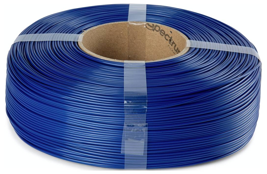 Eine Rolle blaues Plastikfilament zum 3D-Druck, ordentlich aufgewickelt mit sichtbarem Pappkern, mit einem Stück Klebeband befestigt.