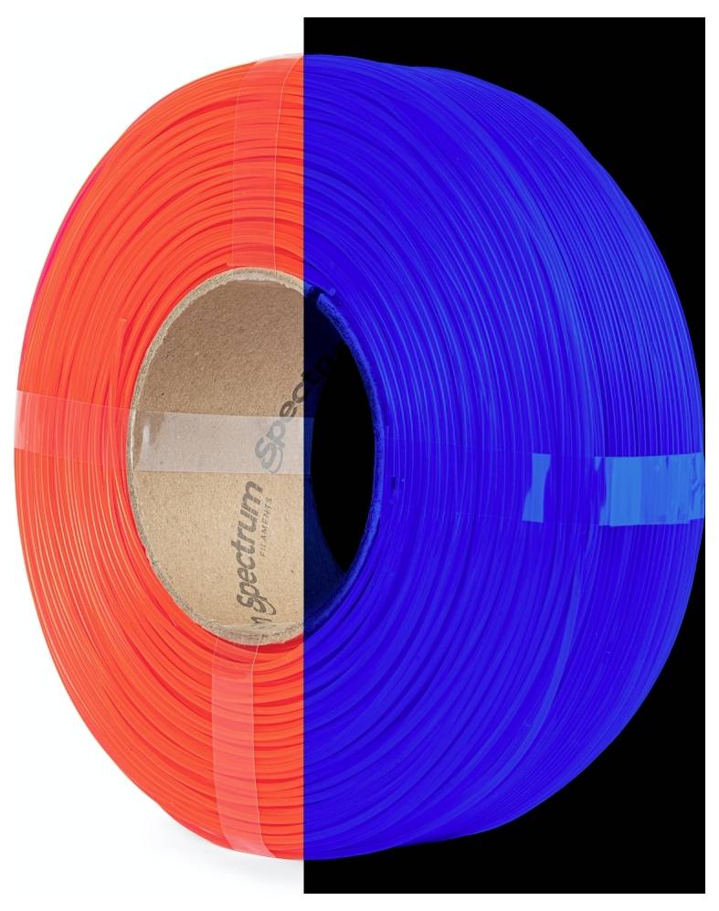 Eine Filamentrolle ist zur Hälfte rot und zur Hälfte blau und zeigt einen Farbkontrast.