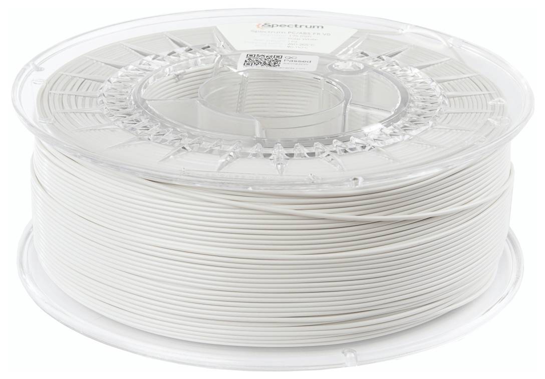 Eine Spule weißen 3D-Druckerfilaments mit beschriftetem Deckel, die als Material zum 3D-Druck von Kunststoffgegenständen verwendet wird.