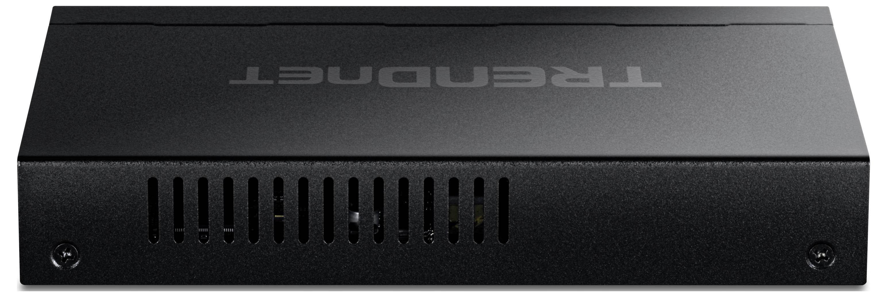 Ein schwarzer TRENDnet-Netzwerk-Switch mit Lüftungsschlitzen auf der Frontplatte, der wahrscheinlich zum Verbinden mehrerer Geräte in einer Netzwerkkonfiguration verwendet wird.
