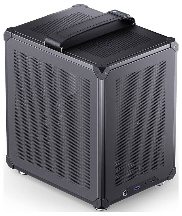 Ein schwarzes, kompaktes, würfelförmiges Computergehäuse mit einem Tragegriff auf der Oberseite, Seitenverkleidungen mit Meshgewebe und vorderen USB-Anschlüssen für Konnektivität.