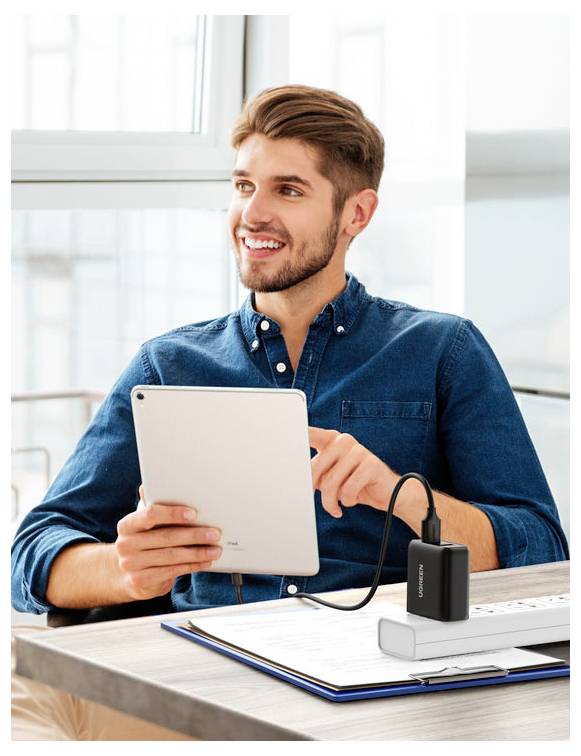 UGREEN 10216 Ladeadapter 36W USB 3.0 Buchse A, USB 3.0 Buchse A Schwarz Innenbereich