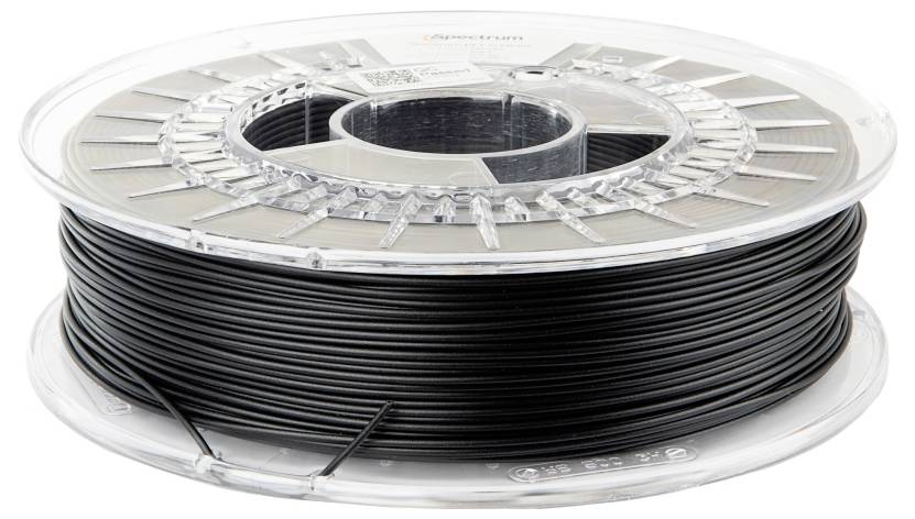 Eine Spule schwarzen 3D-Druckerfilaments mit der Bezeichnung „Spectrum