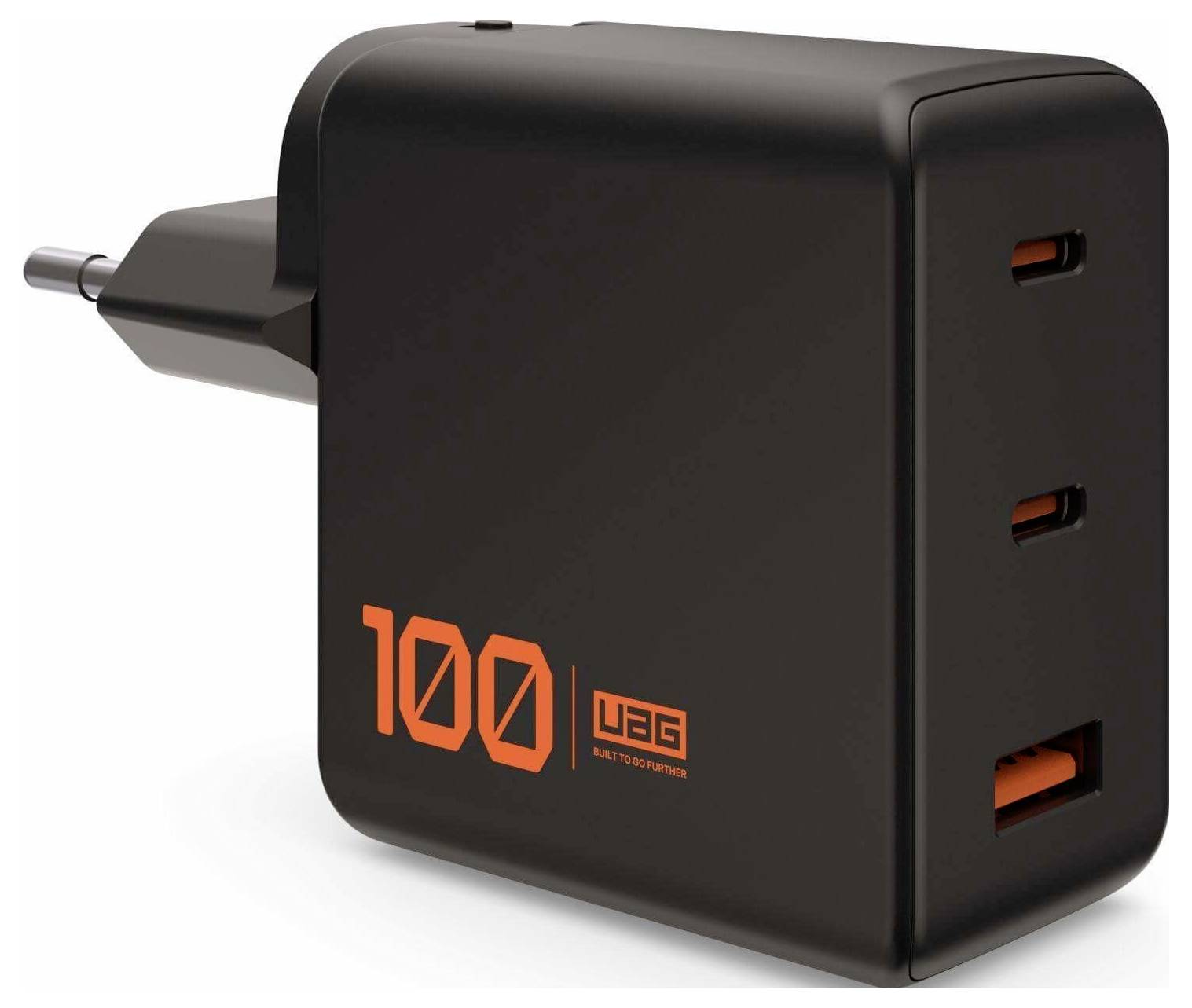 Schwarzer USB-Ladegerät mit drei Anschlüssen und '100W' in orangefarbener Beschriftung, was auf eine hohe Leistung für schnelles Aufladen von Geräten hindeutet.