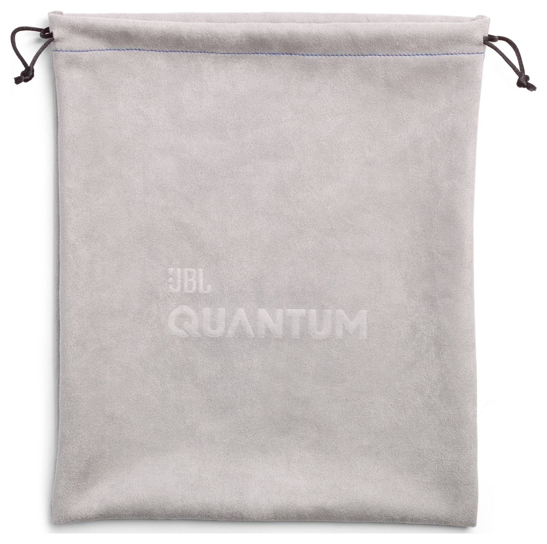 Ein hellgrauer Kordelzugbeutel mit dezent geprägtem 'JBL QUANTUM' auf der Vorderseite.