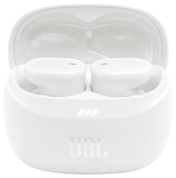 Weiße kabellose Ohrhörer in einem offenen Ladeetui, markiert mit 'JBL'.