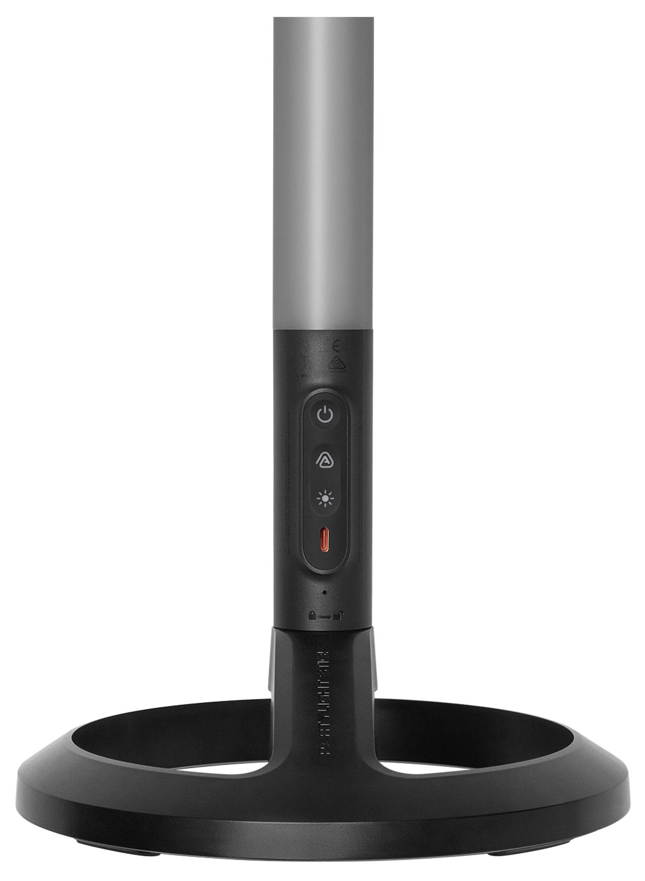 Eine Nahaufnahme eines schwarzen und silbernen Dyson-Ventilators, der Bedienelemente am Sockel zeigt, einschließlich Ein/Aus-Schalter, Oszillation und Luftstromanpassung.