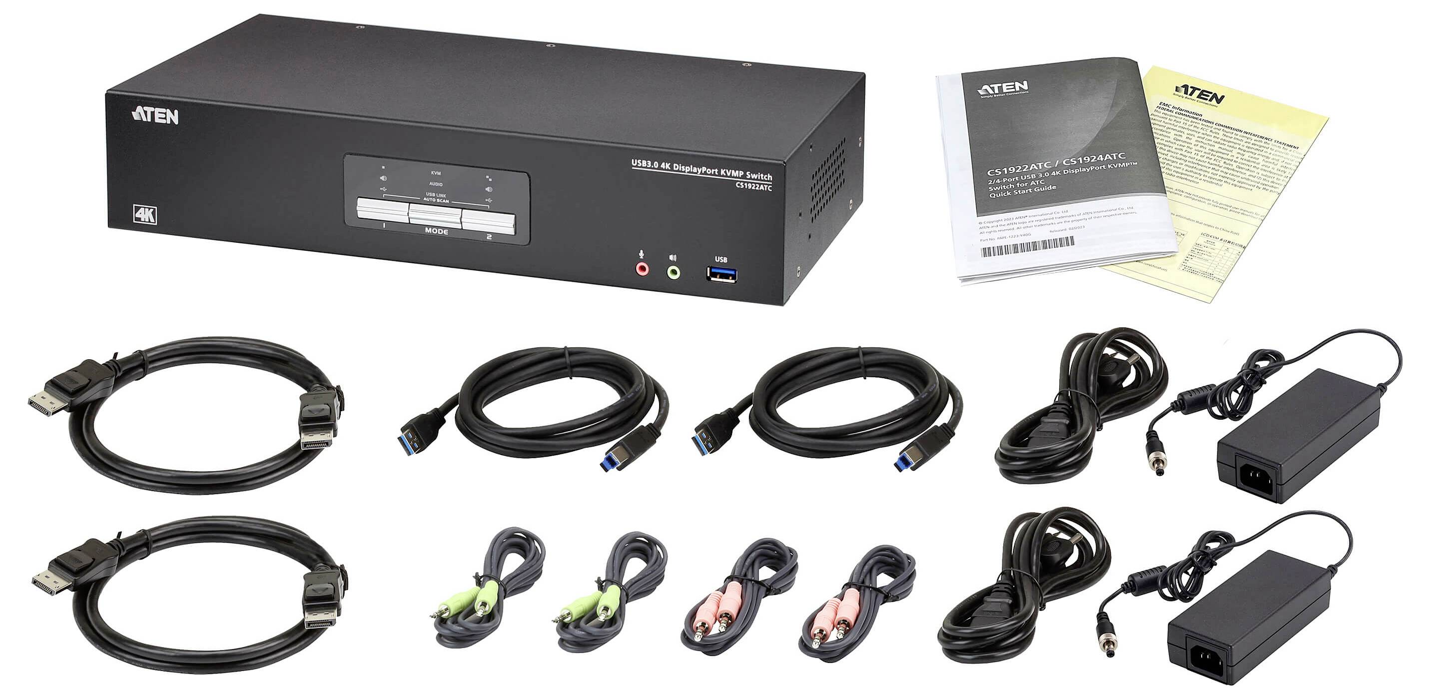 Ein schwarzer ATEN KVM-Switch mit mehreren Kabeln und Netzadaptern, begleitet von einem Benutzerhandbuch und Garantieinformationen, auf einer weißen Oberfläche präsentiert.